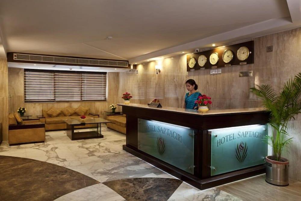 ניו דלהי Hotel Saptagiri מראה חיצוני תמונה