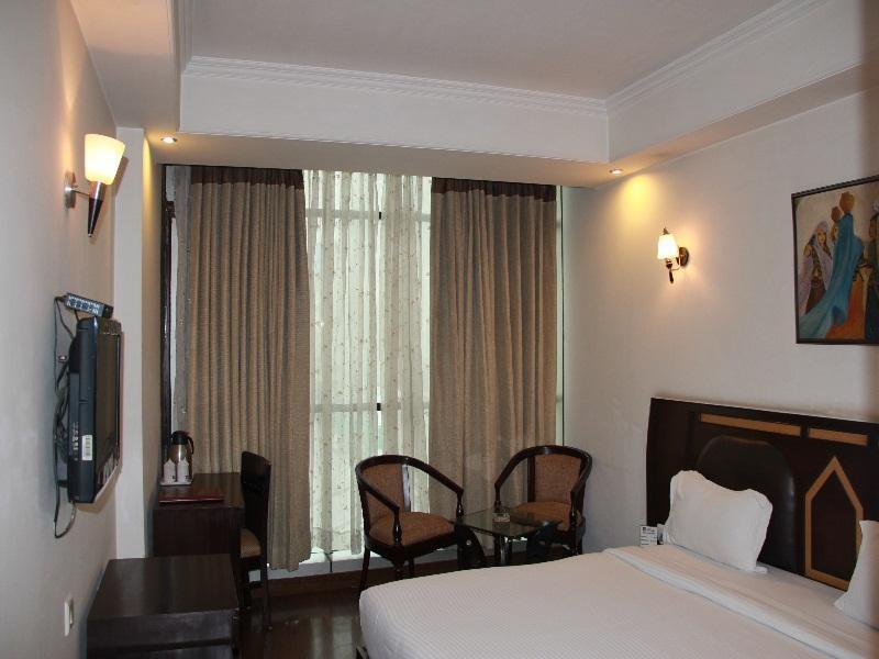 ניו דלהי Hotel Saptagiri מראה חיצוני תמונה